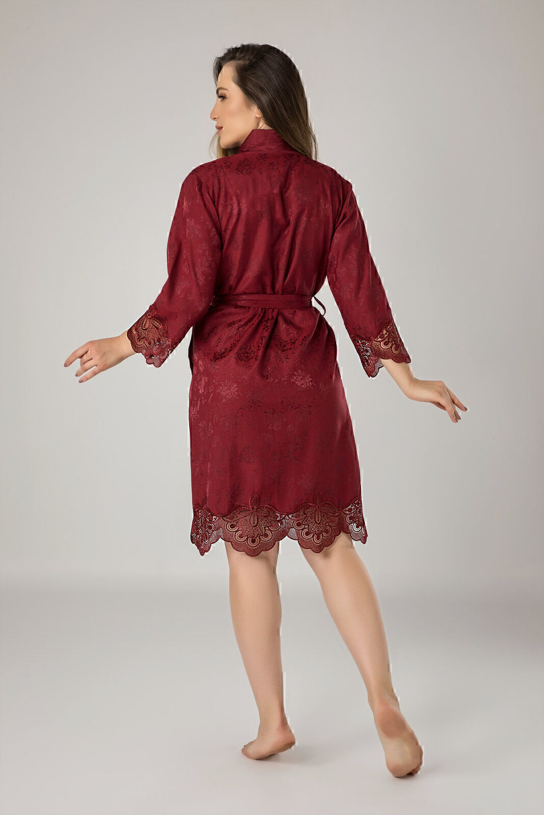 Женский сатиновый халат Nusa с кружевом (Бордовый)